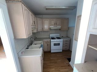 715 S Stone St, Decatur, IL 62521