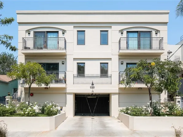 11855 Laurelwood Dr APT 2, Studio City, CA 91604