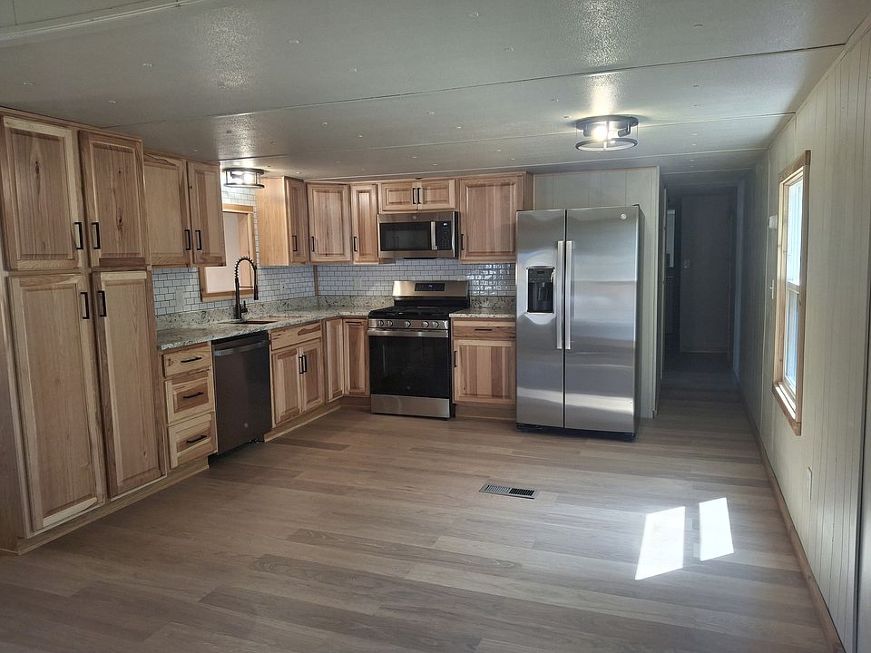 2nd image of 715 Miner St