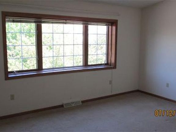 5th image of 10152 W Whitnall Edge Dr