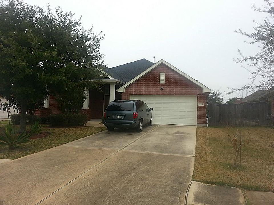 2nd image of 5914 Glenneyre Ln