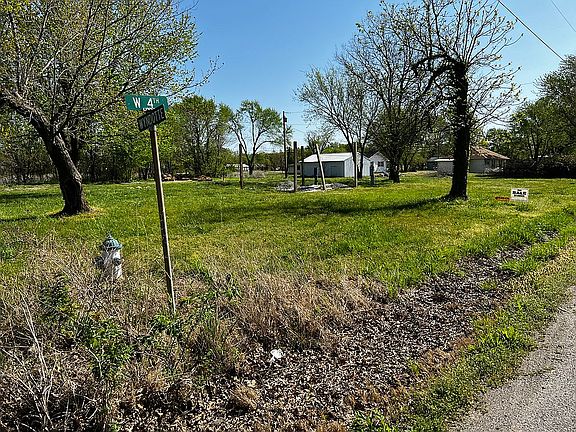 5th image of 344 Wyandotte Ave