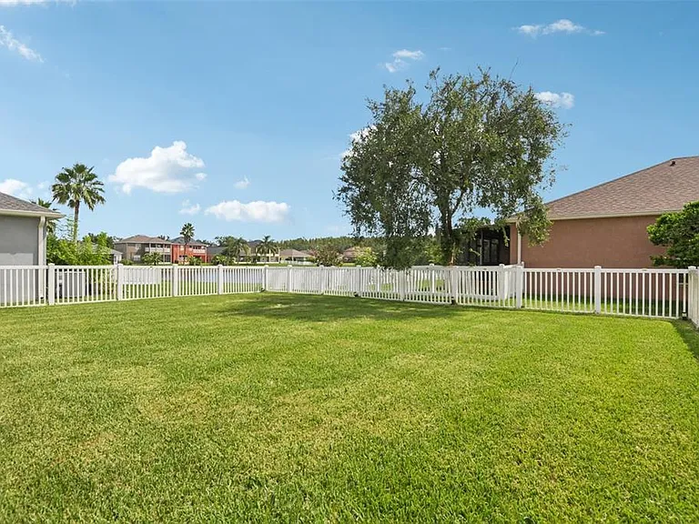 20721 Whitewood Way — Photo 52