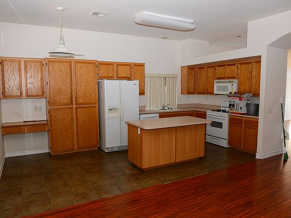 3rd image of 26950 Caicos Ct