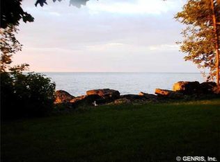 2 Summer Haven Dr, Hilton, NY 14468