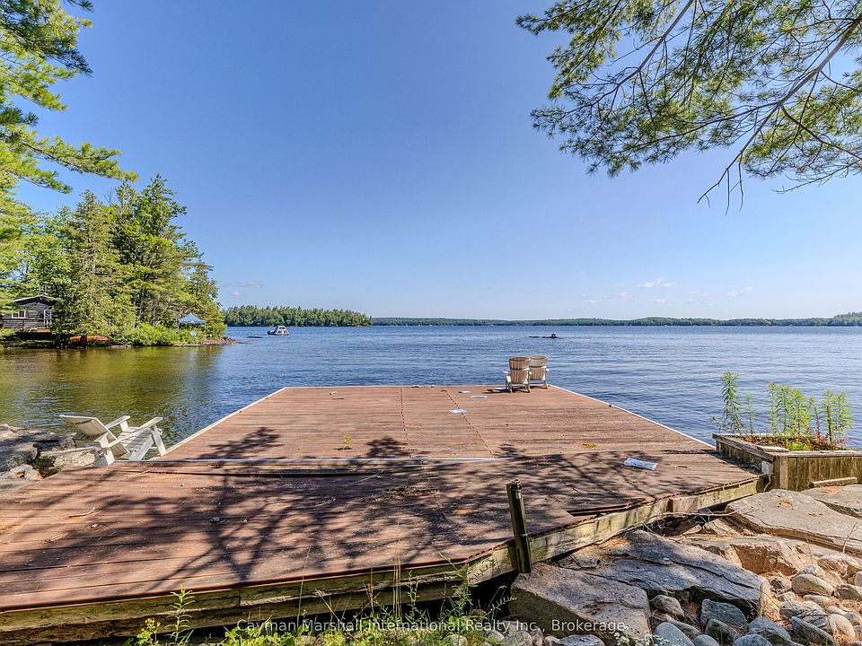1st image of 1685 Walkers Point Rd