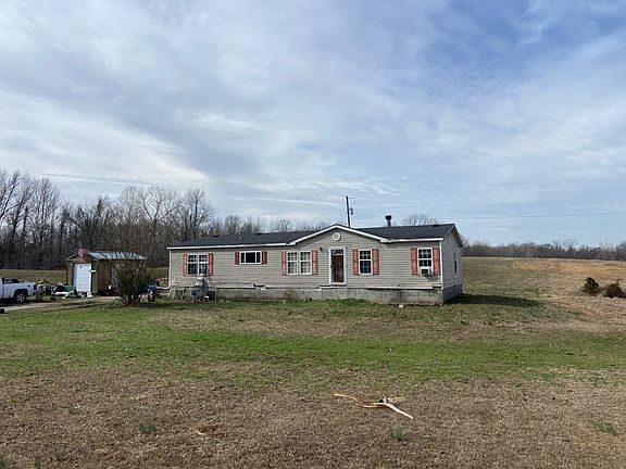 2nd image of 303 Junius Lee Rd