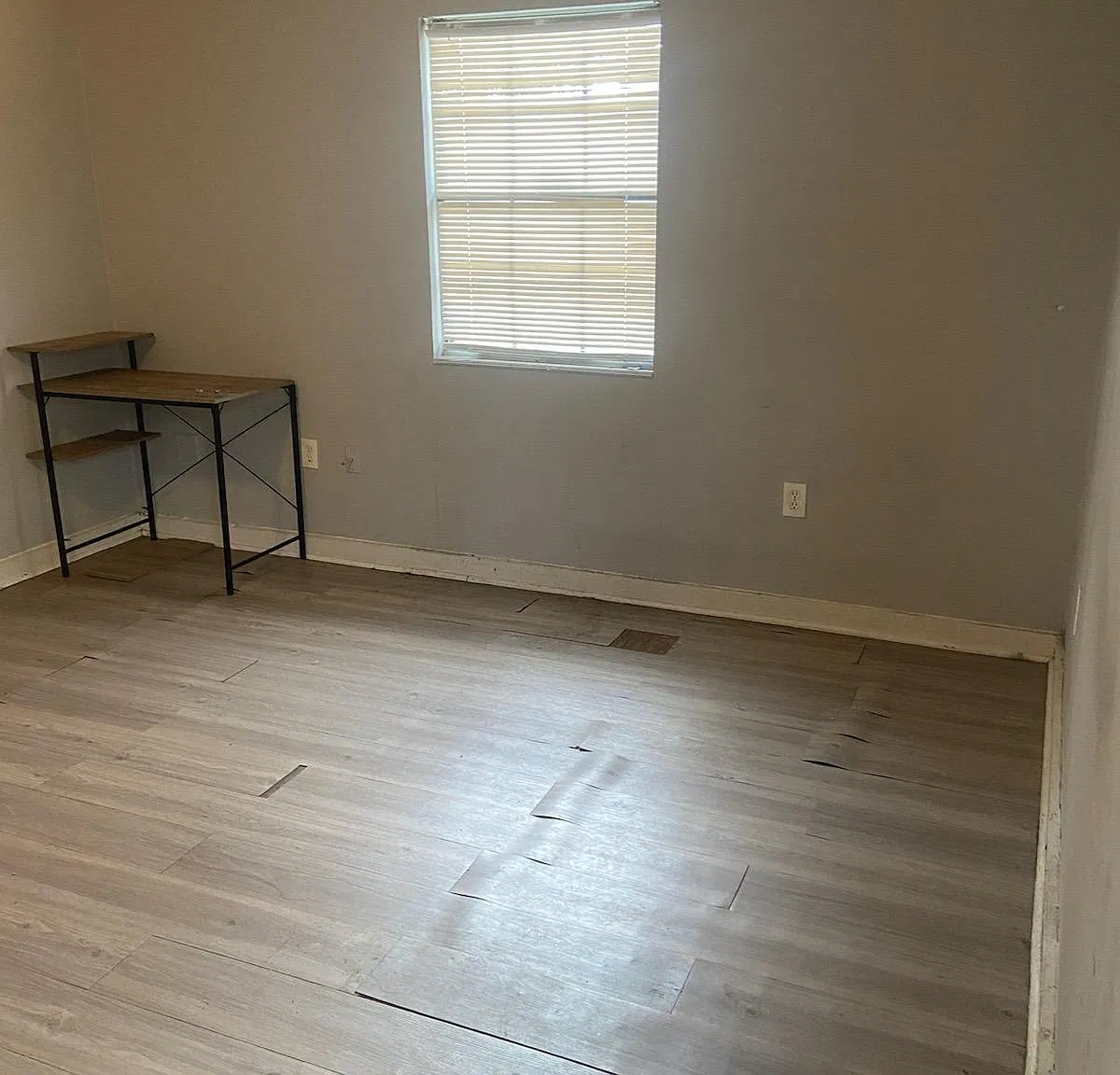 1311 Hillcrest Dr — Photo 1