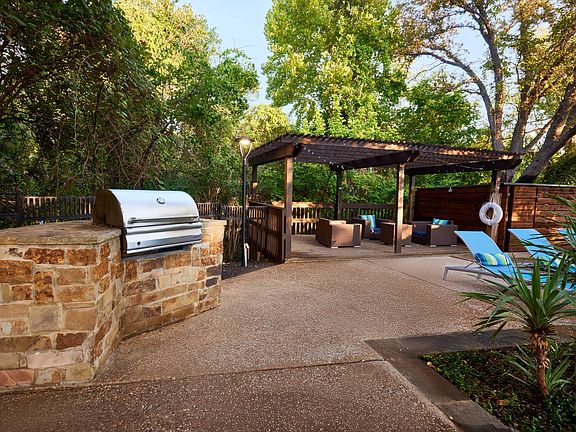 Summerwood Cove Grill