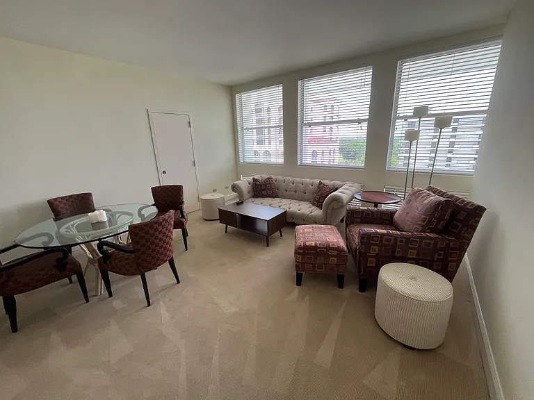 700 Biltmore Way #1112 — Photo 8
