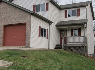 1040 N Forest View Dr N, Ellettsville, IN 47429