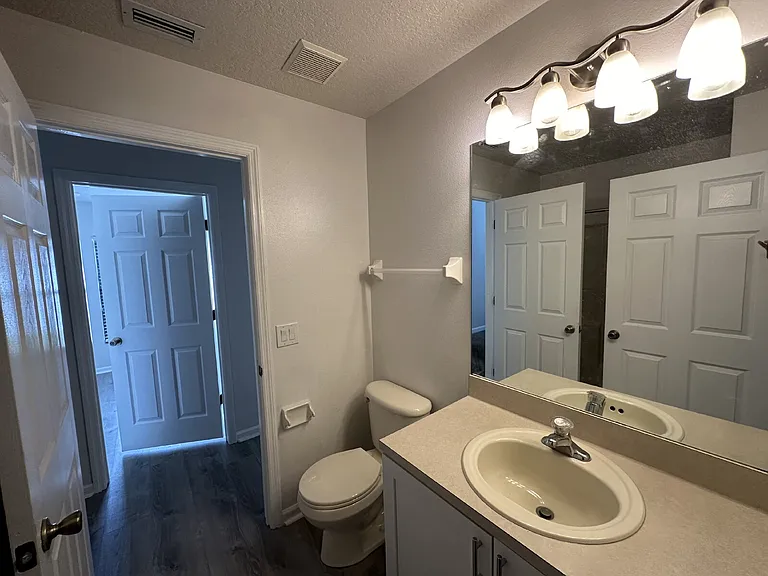 910 Luminary Cir — Photo 18