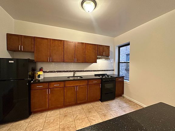 2nd image of 45-35 42nd St #3G