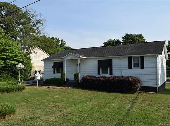 3rd image of 1702 Westover St