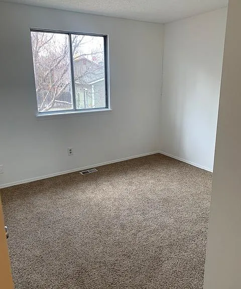 323 S Jefferson Ave — Photo 7