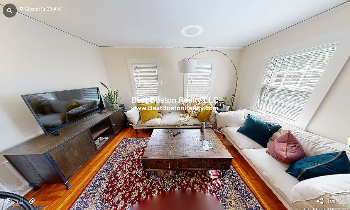 Building Photo - 38 Gibson St #6C