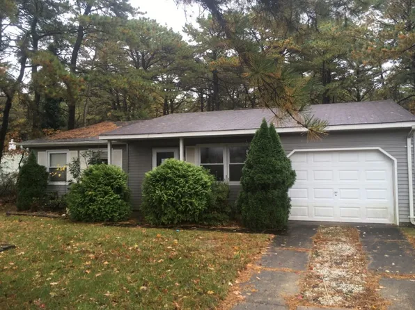 5 Attleboro Ln, Whiting, NJ 08759