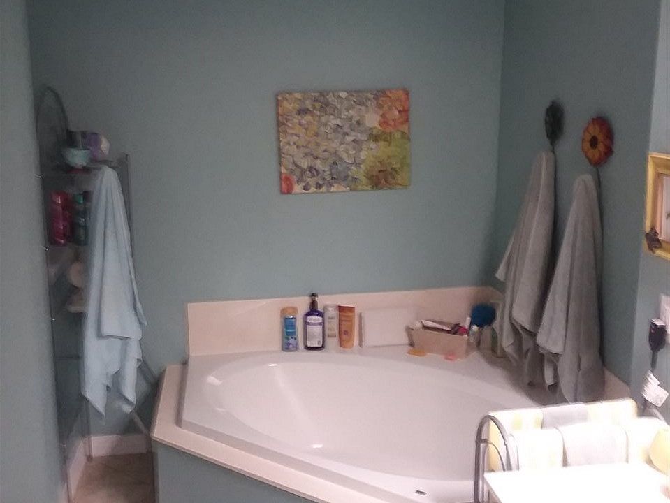 2nd image of 22716 Lake South Dr