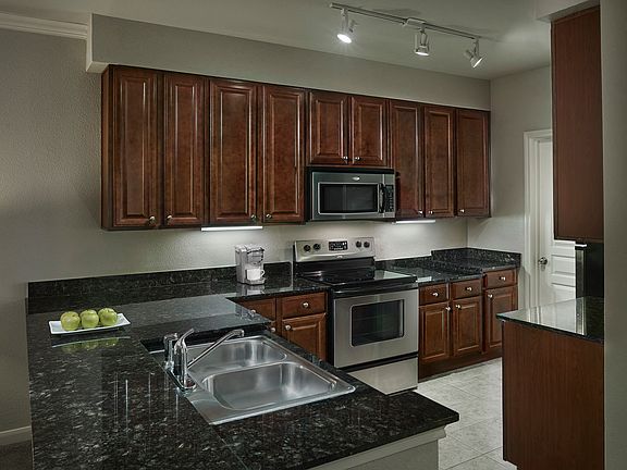 4th image of 743 Passaic Ave #129