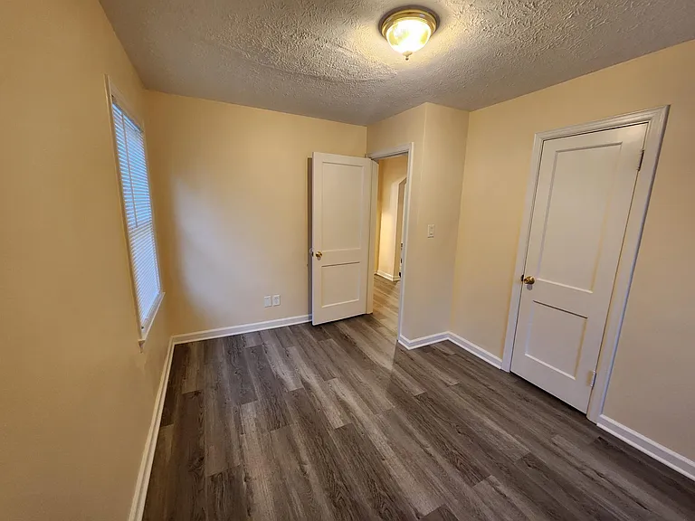 1726 Sonne Ave — Photo 14