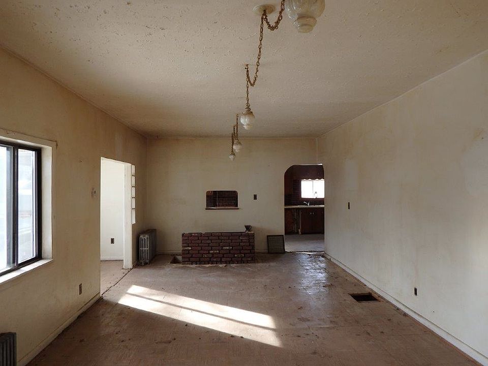 2nd image of 316 Oak Ave