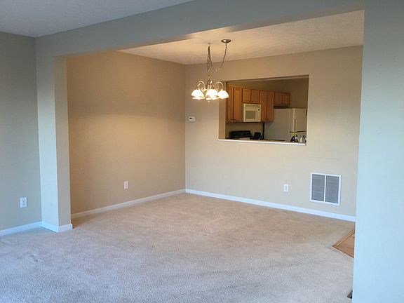 5th image of 4122 Fieldsedge Dr