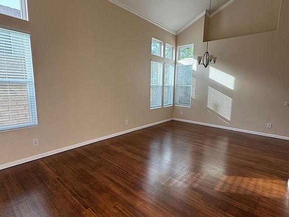 3rd image of 5205 Carmento Dr