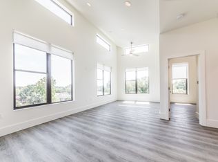 436 E Vermilion St APT 403, Lafayette, LA 70501