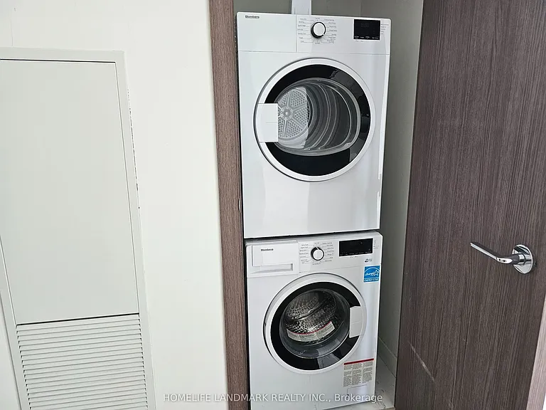 19 Bathurst St #2901 — Photo 8
