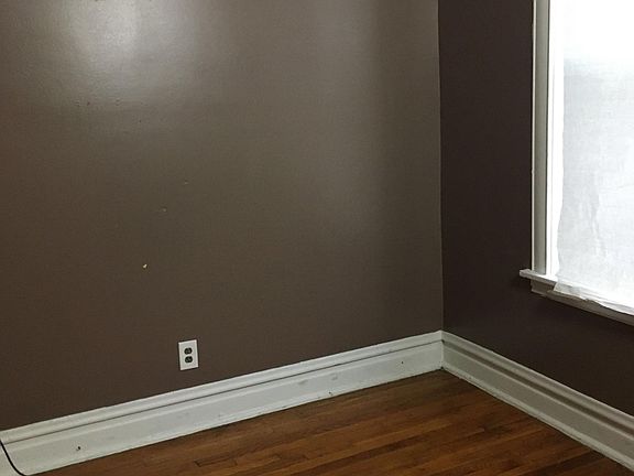 5th image of 6601 S Langley Ave #2