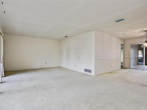 5th image of 8686 Banyan Blvd
