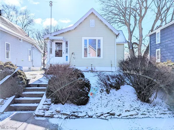 1233 Borden Ave SW, Massillon, OH 44647