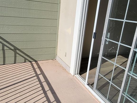 2nd image of 1405 Oak Grove Ave APT 304