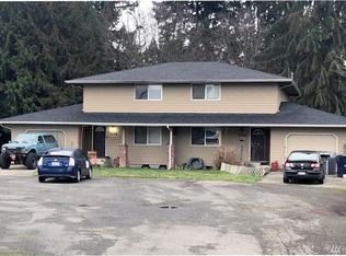 8001 60th Dr NE #A & B, Marysville, WA 98270