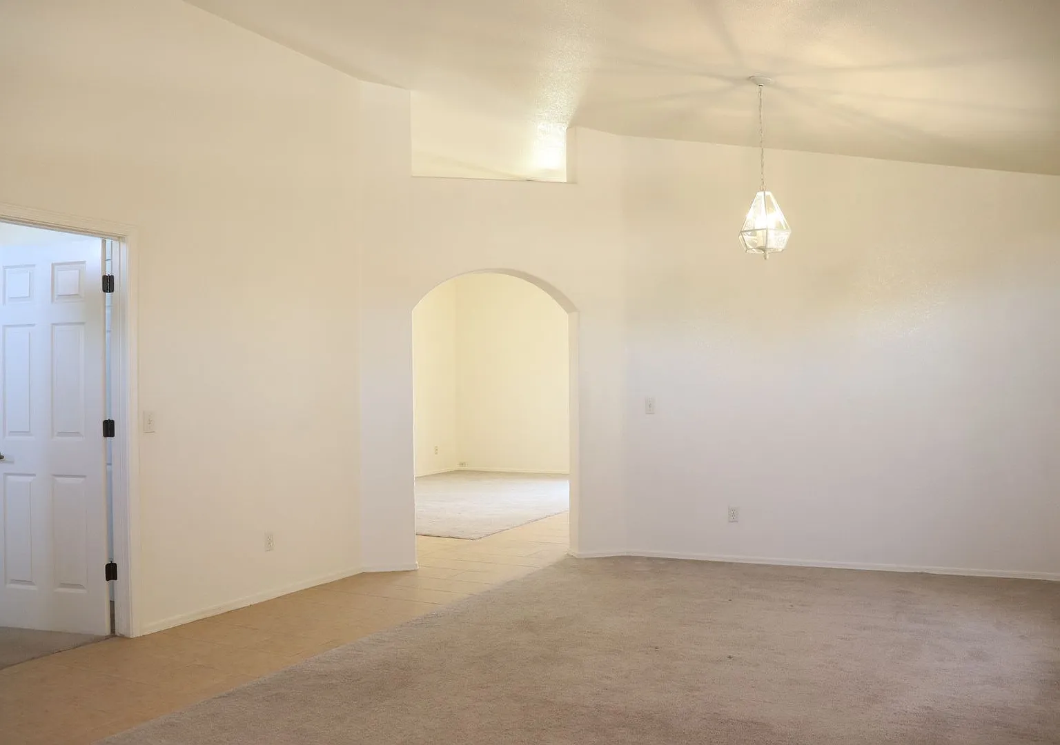 Canyon De Flores Home — Photo 3