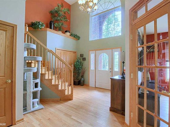3rd image of 52794 Coulter Ct