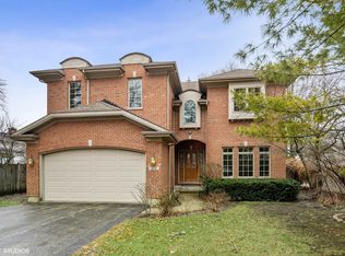 855 Holmes Ave, Deerfield, IL 60015