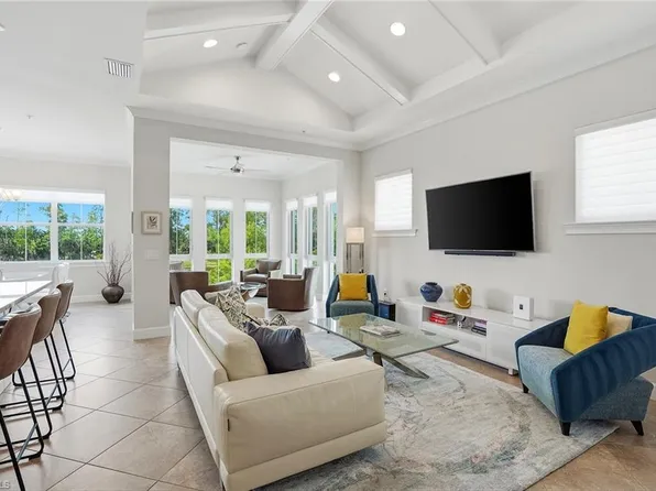 6561 Dominica DR #201, NAPLES, FL 34113