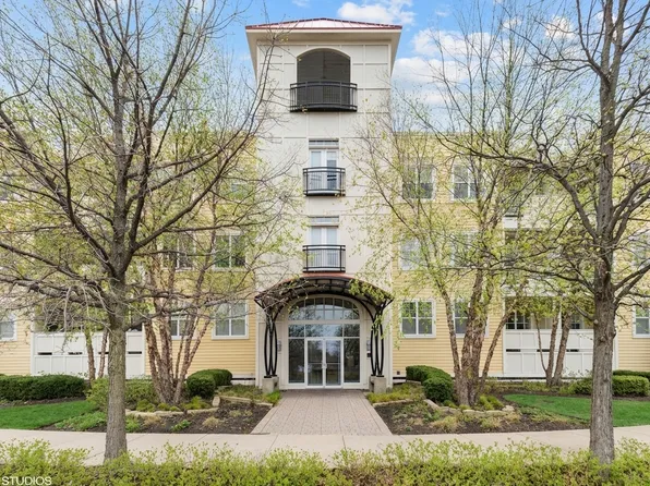 977 Harris Rd Unit 25, Grayslake, IL 60030