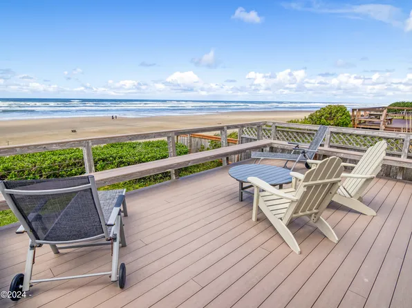 6821 NW Finisterre Ave, Yachats, OR 97498