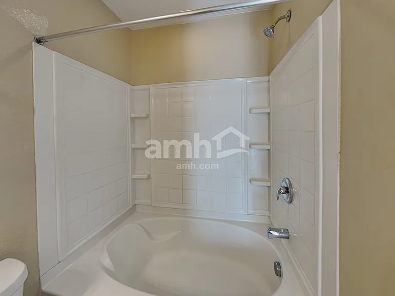 5550 N Lisbon St — Photo 12