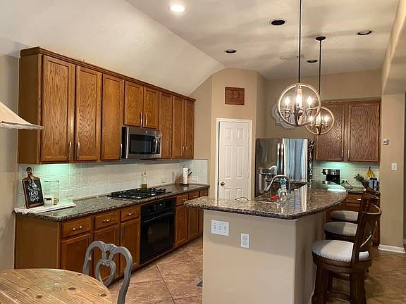 5th image of 8318 Hayden Cove Dr
