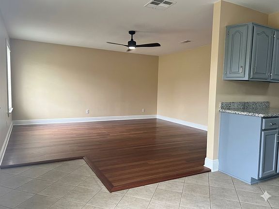 3rd image of 672 Grovewood Dr