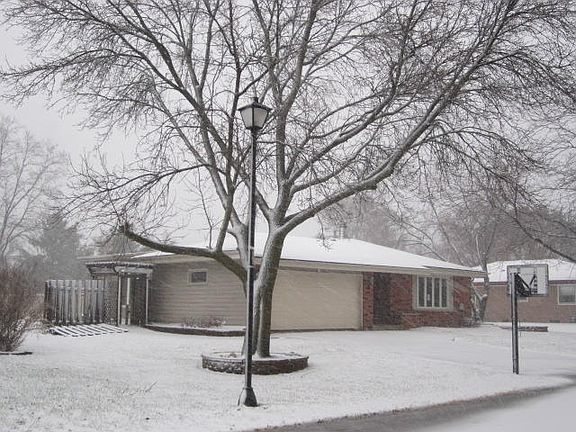 2nd image of 1224 Dorchester Dr