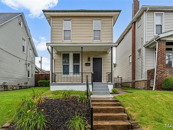 2nd image of 2725 Macklind Ave