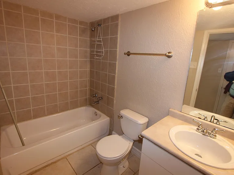 157 W Way Cir — Photo 9