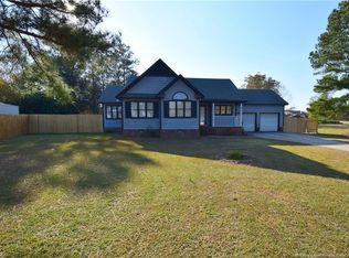 105 Persimmon Pl, Raeford, NC 28376