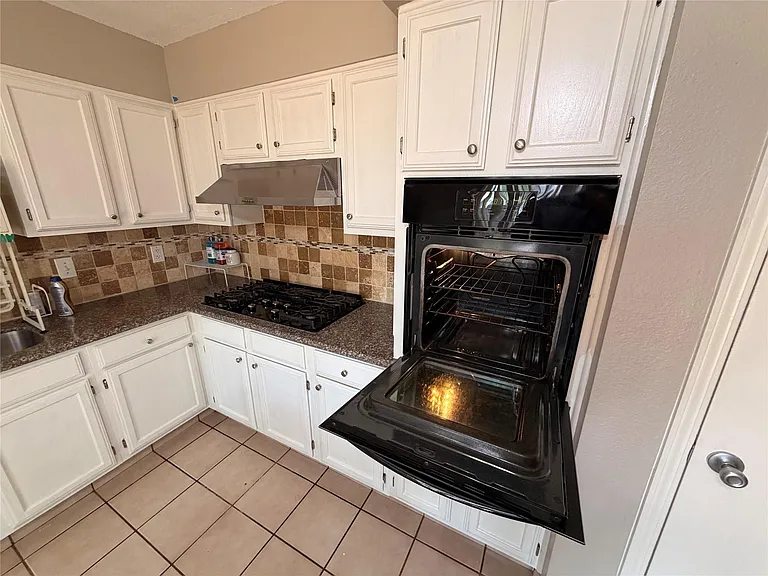 3227 Glade Springs Dr — Photo 13