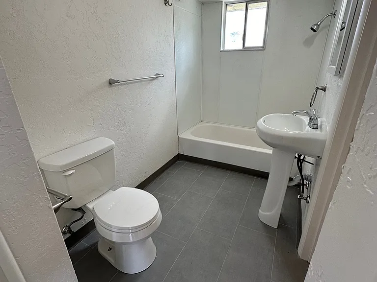 201 S Main St #8 — Photo 5