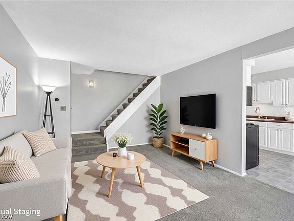 2nd image of 20466 Williamsburg Ct #208B